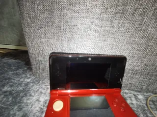 Nintendo 3DS Vermelha + Homebrew