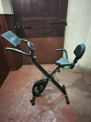 Bicicleta Estática Cecotec X3KE PRO