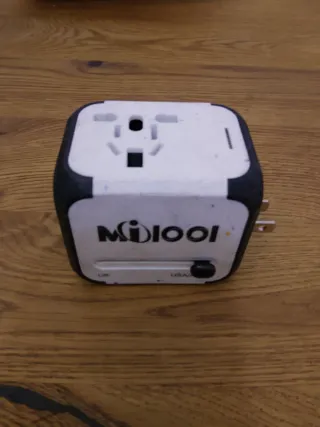 Adaptador de viaje universal