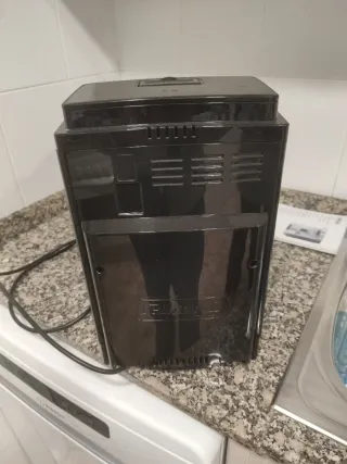 Cafetera Delonghi Magnifica S