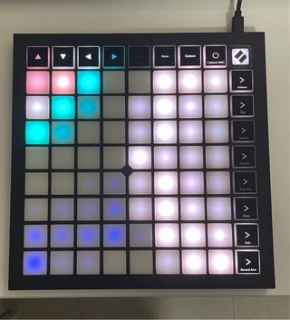 Controlador MIDI con Pads Iluminados