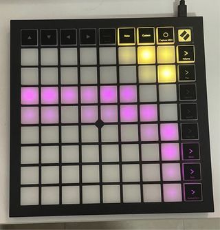 Controlador MIDI con Pads Iluminados