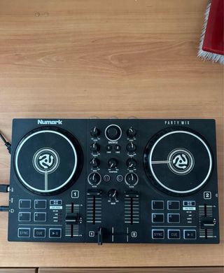 Numark Party Mix Mesa de Mezclas