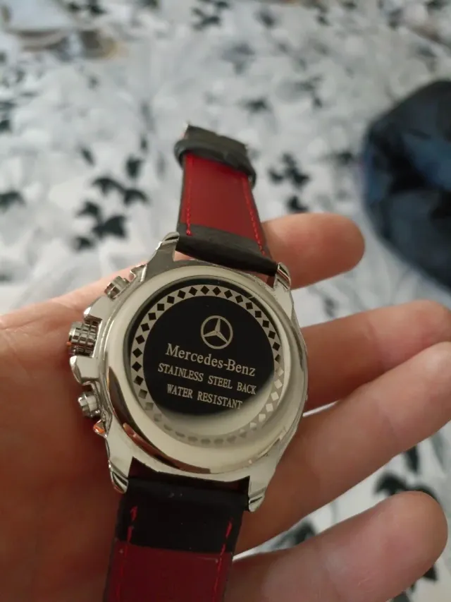 Reloj Mercedes-Benz