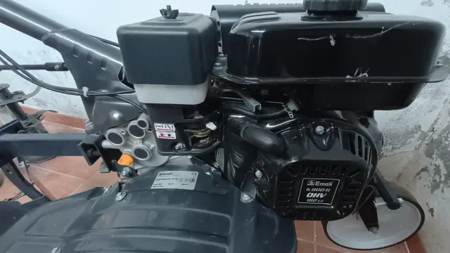 Motoazada Oleo Mac MH 197 RK