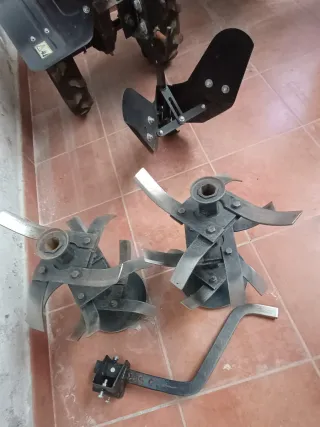 Motoazada Oleo Mac MH 197 RK