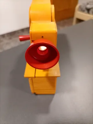 Proyector Cinexin Naranja