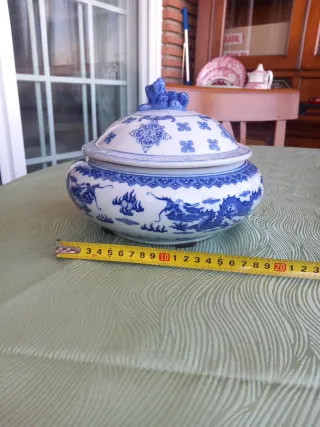 Cuenco porcelana China dragones tapa artesanal