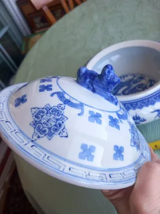 Cuenco porcelana China dragones tapa artesanal