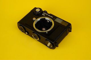 Minolta Leica CL + Voigtlander 40mm f/1.4