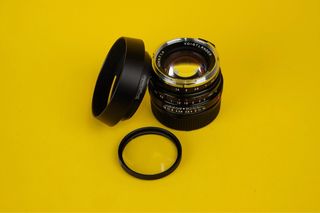 Minolta Leica CL + Voigtlander 40mm f/1.4