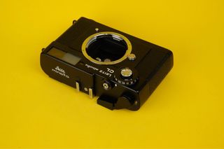 Minolta Leica CL + Voigtlander 40mm f/1.4