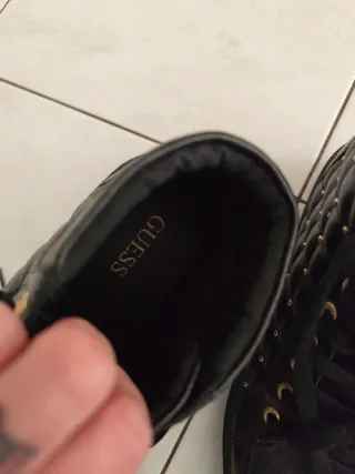 Scarpe Guess nere alte