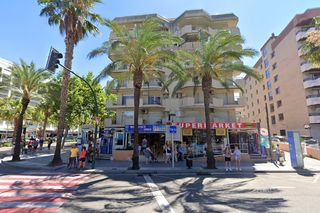 PISO FAMILIAR EN SALOU CON PISCINA Y GRAN TERRAZA
