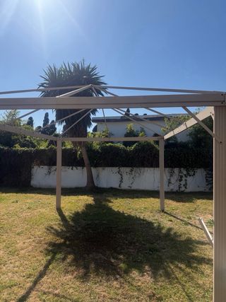 Carpa de jardín metálica