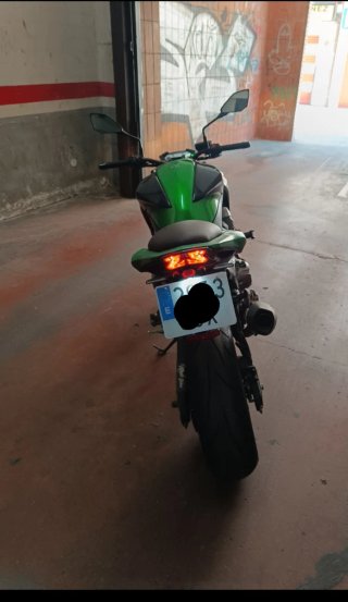 Kawasaki Z800 Negra y Verde