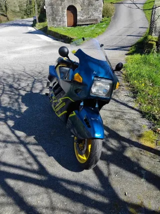 Vendo bmw k1  del 89 incredible con facturas