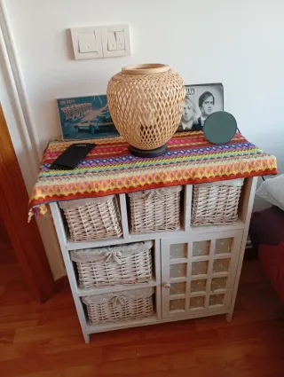 Mueble Auxiliar con Cestas y Puerta