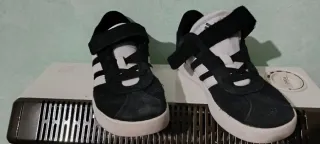 Zapatillas Adidas niño talla 31