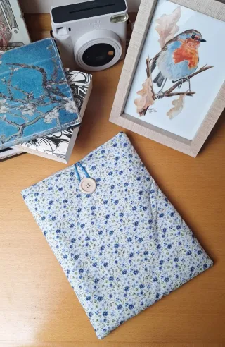 Funda libro / tablet floral azul