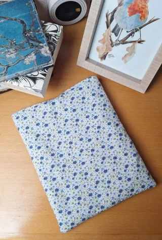 Funda libro / tablet floral azul