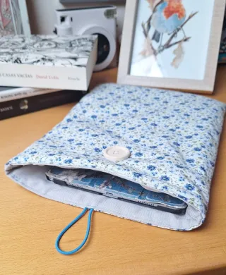 Funda libro / tablet floral azul