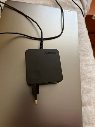 Portátil Lenovo IdeaPad 3 Gris