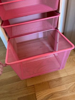 Mueble TROFAST de madera con cestas