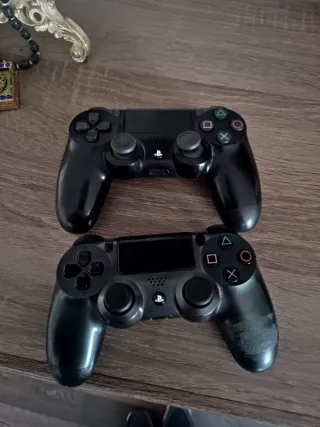 Mandos Sony PS4 (PlayStation 4)