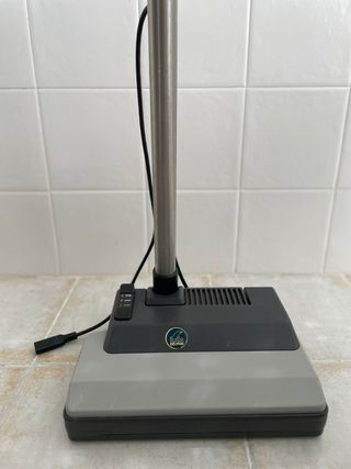 Aspirador de agua Delphin DP 2002