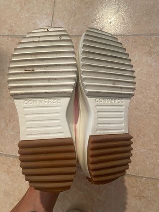 Converse Run Star Hike rosas con flores