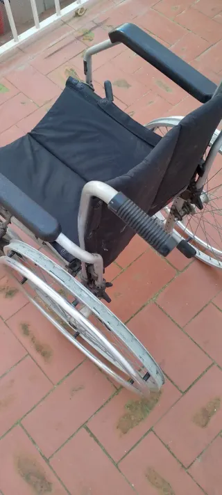 Silla de ruedas para reparar