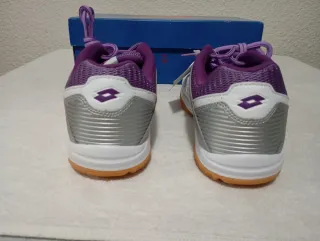 Zapatillas deportivas mujer blancas y moradas