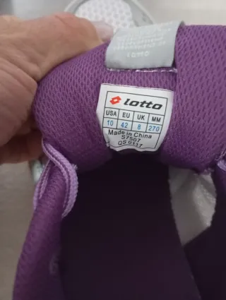 Zapatillas deportivas mujer blancas y moradas