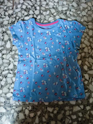 Lote 5 camisetas niña 6-7 años