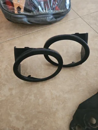 Embellecedor Antiniebla Negro