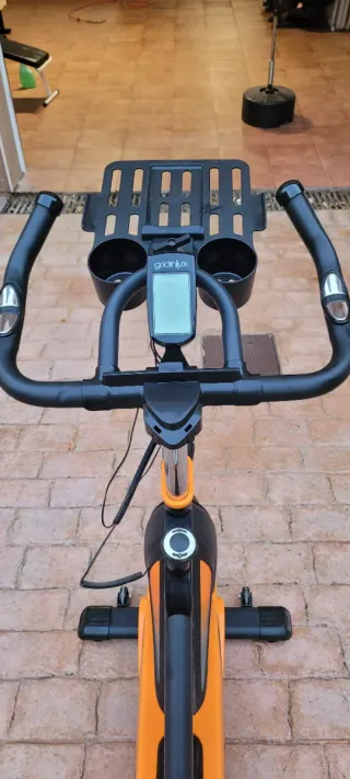 Bicicleta Spinning Naranja y Negra