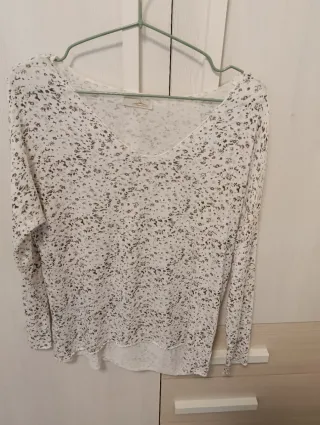 Lote de camisetas y pantalones Zara .