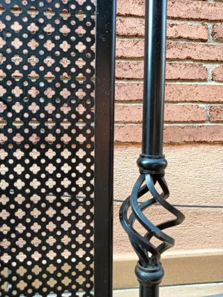 Conjunto chimenea negro y dorado