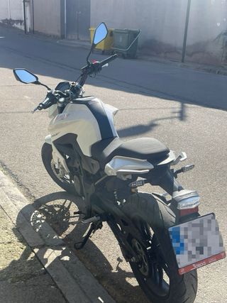 Moto Hanway Furious 125cc Blanca y Roja