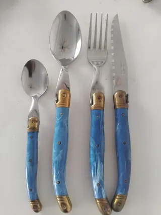 Cubertería Laguiole 12 pax