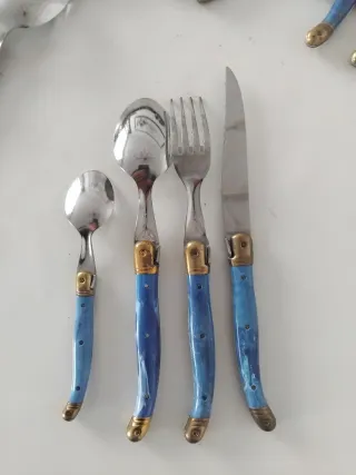 Cubertería Laguiole 12 pax