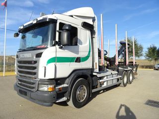 Scania R 440 - CAMION PLATAFORMA PARA TRONCOS