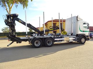 Scania R 440 - CAMION PLATAFORMA PARA TRONCOS