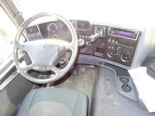 Scania R 440 - CAMION PLATAFORMA PARA TRONCOS