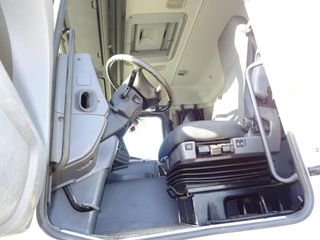Scania R 440 - CAMION PLATAFORMA PARA TRONCOS