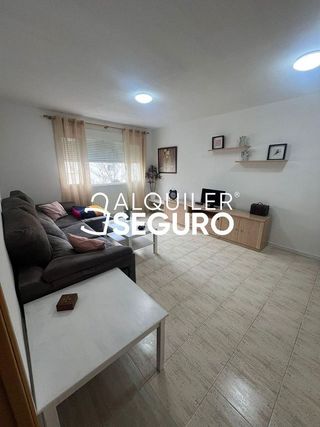 Piso en alquiler en Valdebernardo - Valderribas en Madrid