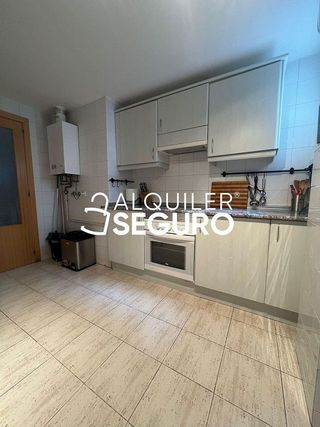 Piso en alquiler en Valdebernardo - Valderribas en Madrid