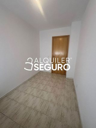 Piso en alquiler en Valdebernardo - Valderribas en Madrid
