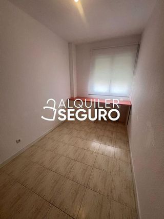 Piso en alquiler en Valdebernardo - Valderribas en Madrid